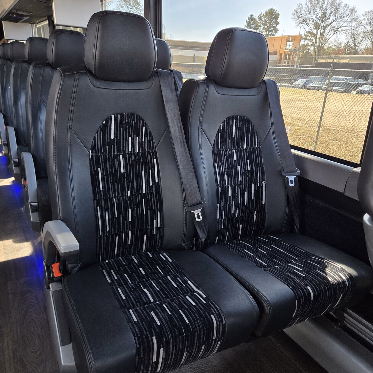 charter buses to the romeo and washington township winery corridor