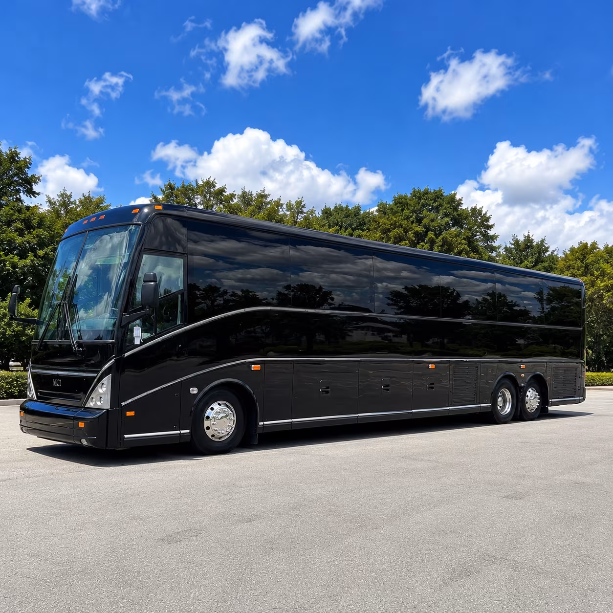 corporate airport transfer buses to detroit metropolitan airport dtw