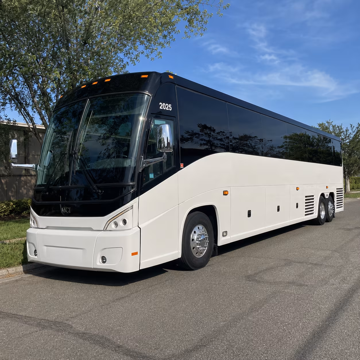 long distance bus rentals from warren to ohio destinations