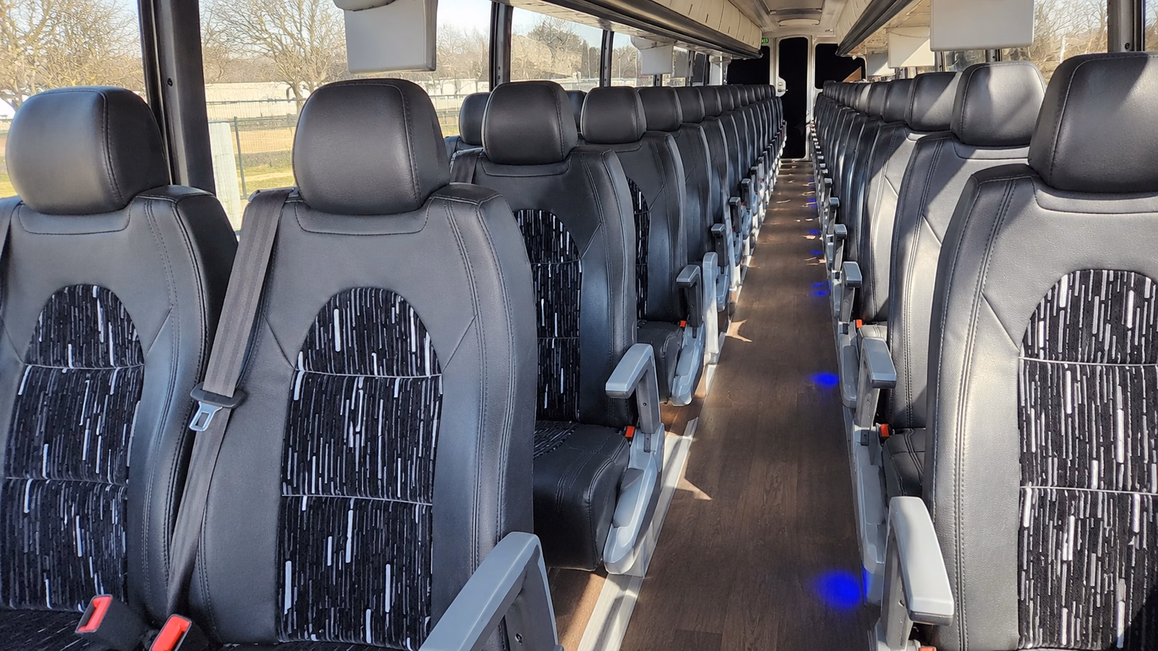 shuttle buses between warren hotels and your wedding venue