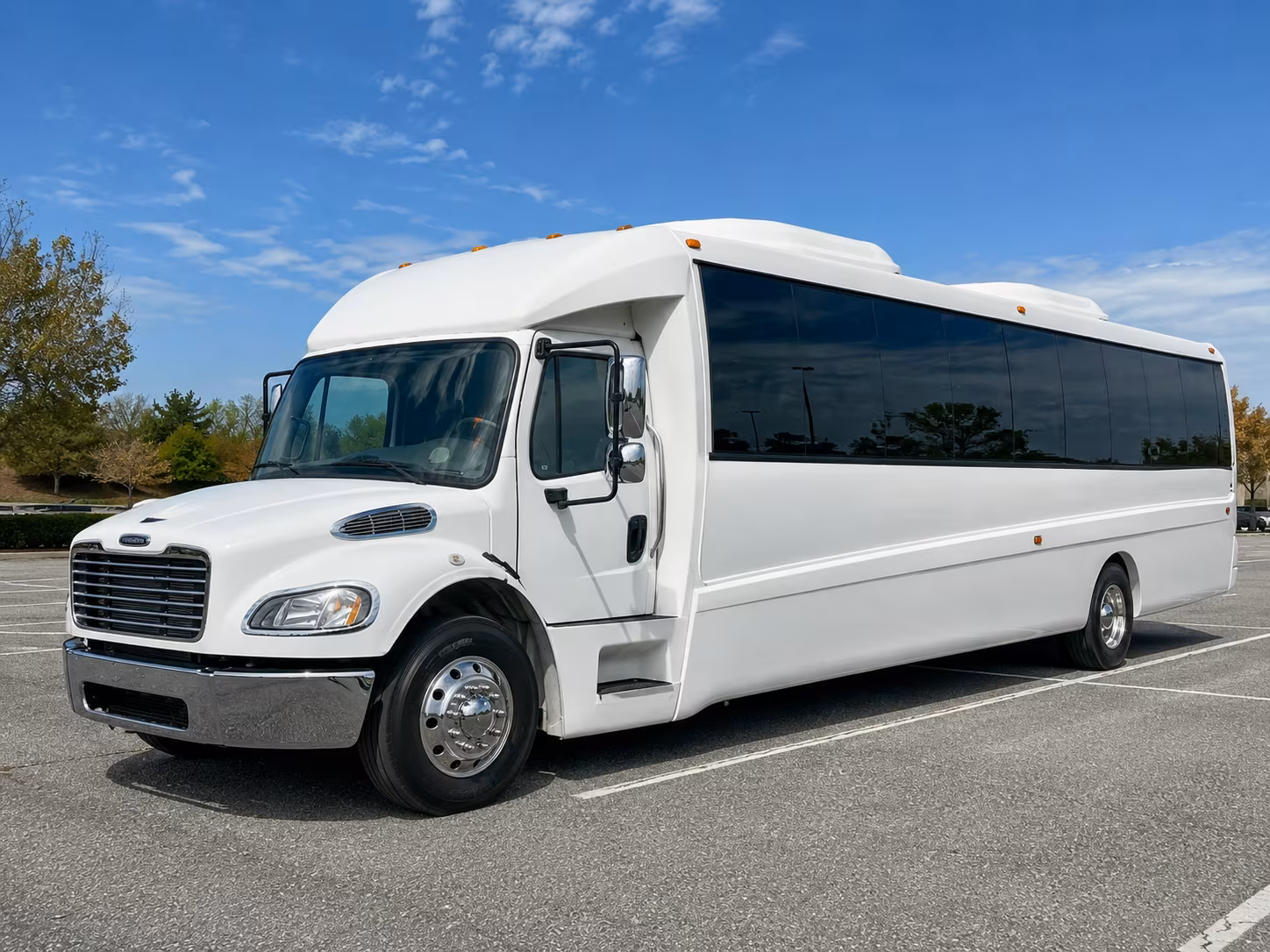 warren 30 passenger party bus