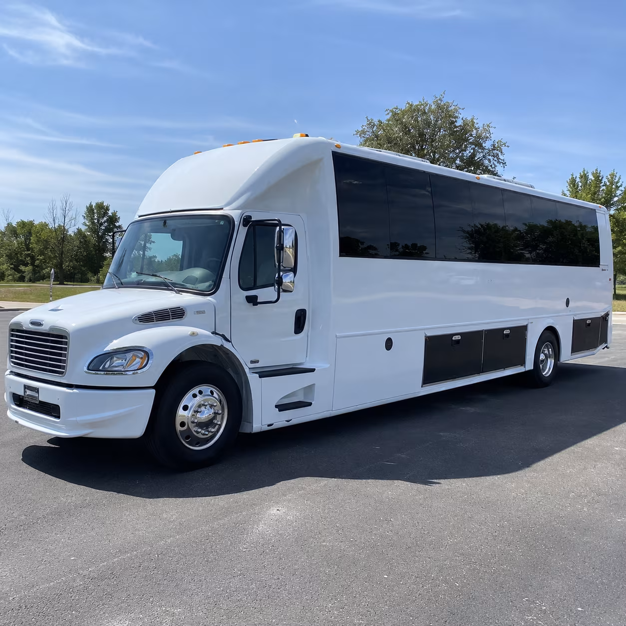 warren 40 passenger party bus